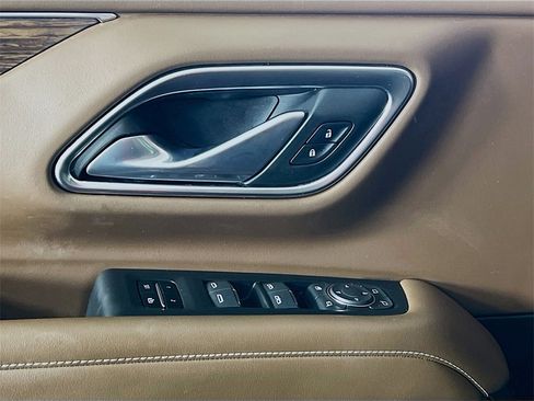 Used 2021 Chevrolet Tahoe High Country image 25