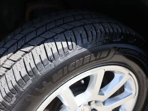 Used 2018 GMC Sierra 1500 Denali image 53