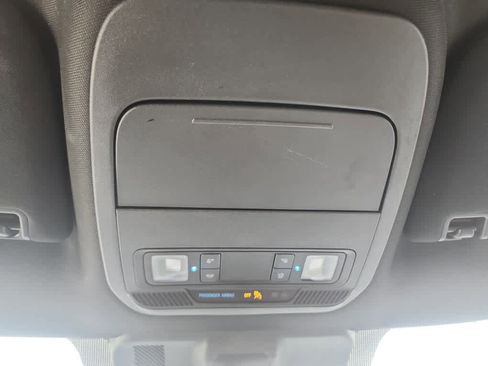 Used 2023 Ford F150 XLT image 33