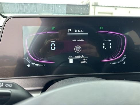 Used 2025 Kia Sportage EX image 11