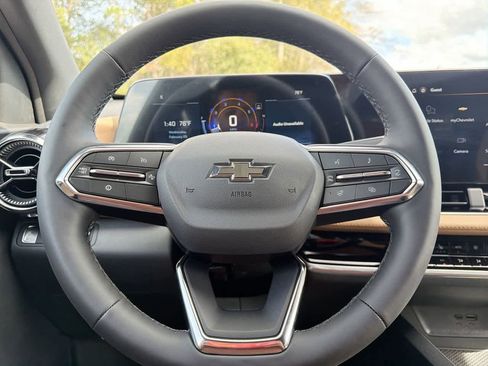 New 2026 Chevrolet Equinox ACTIV w/ Convenience Package III image 28