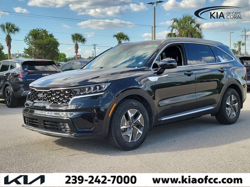 Certified 2023 Kia Sorento EX FWD image 5