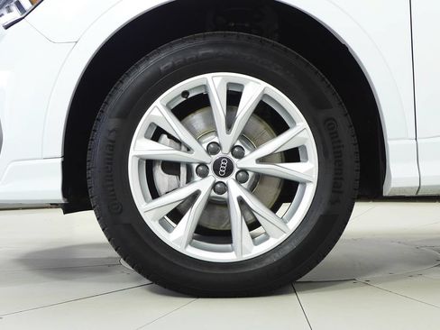 Used 2023 Audi Q3 2.0T Premium w/ Convenience Package AWD/4WD image 5