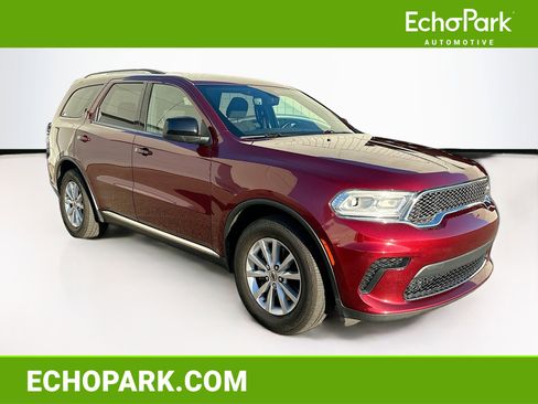 Used 2023 Dodge Durango SXT image 1
