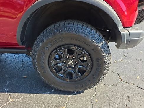 Certified 2025 Ford Bronco Badlands image 22