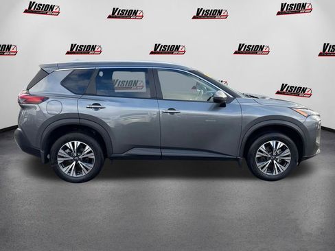 Used 2023 Nissan Rogue SV w/ SV Premium Package image 4