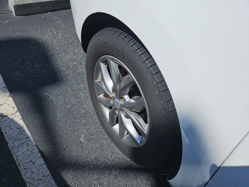 Used 2019 Kia Sedona EX image 7