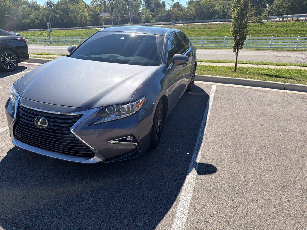 Used 2016 Lexus ES 350 FWD image 2