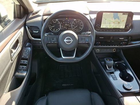 Certified 2023 Nissan Rogue SL w/ SL Premium Package AWD/4WD image 11