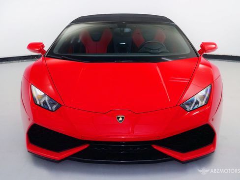 Used 2017 Lamborghini Huracan LP 610-4 AWD/4WD image 3