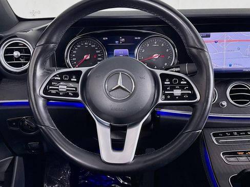 Used 2019 Mercedes-Benz E 300 image 17