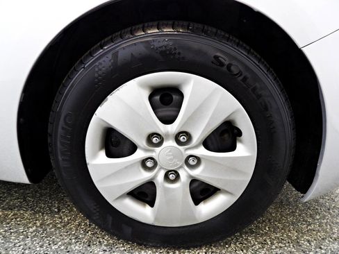 Used 2016 Kia Forte LX image 20