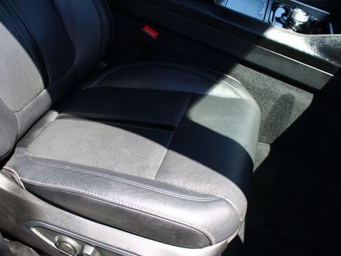 Used 2024 Jeep Wagoneer Series II w/ Flexible Seating Group AWD/4WD image 14