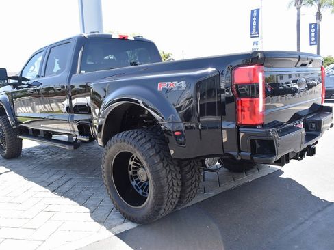 Used 2025 Ford F450 Lariat w/ FX4 Off-Road Package image 34