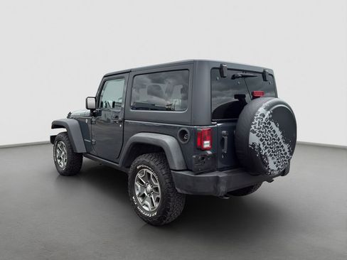Used 2017 Jeep Wrangler Rubicon w/ Power Convenience Group AWD/4WD image 4