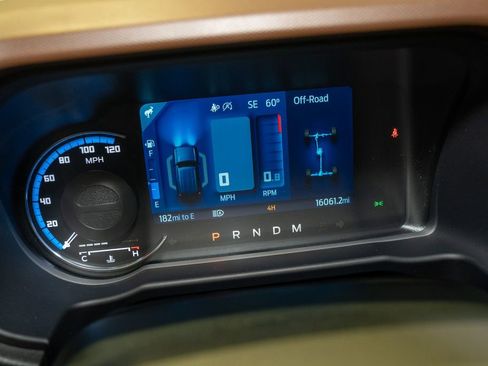 Used 2024 Ford Bronco Outer Banks image 19