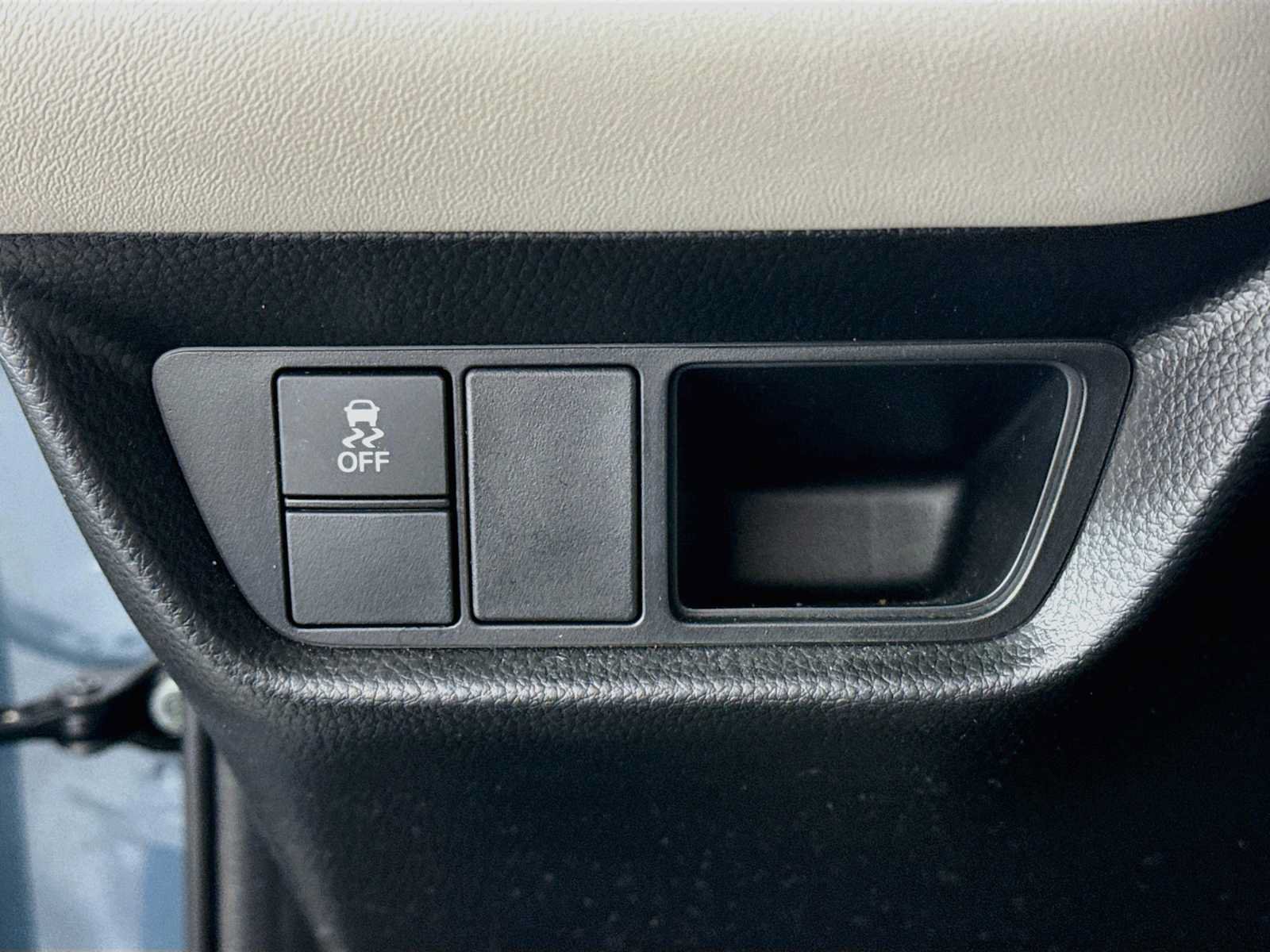 Used 2025 Honda HR-V LX image 10