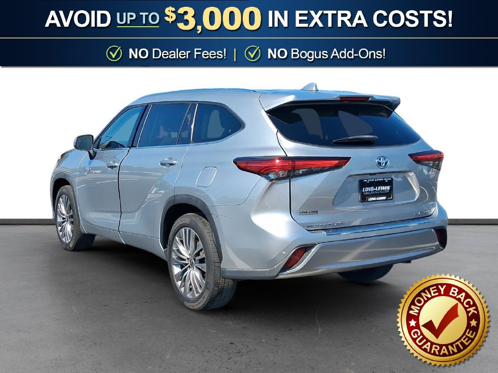 Used 2021 Toyota Highlander Platinum FWD image 4