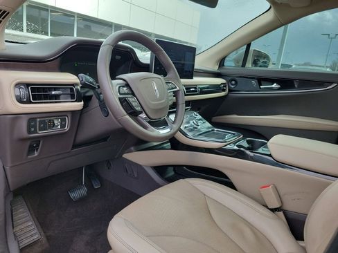 Certified 2022 Lincoln Nautilus Reserve w/ Equipment Group 201A image 21