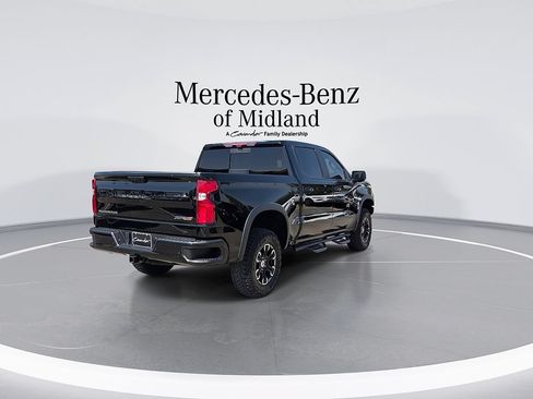 Used 2023 Chevrolet Silverado 1500 ZR2 w/ Technology Package AWD/4WD image 8