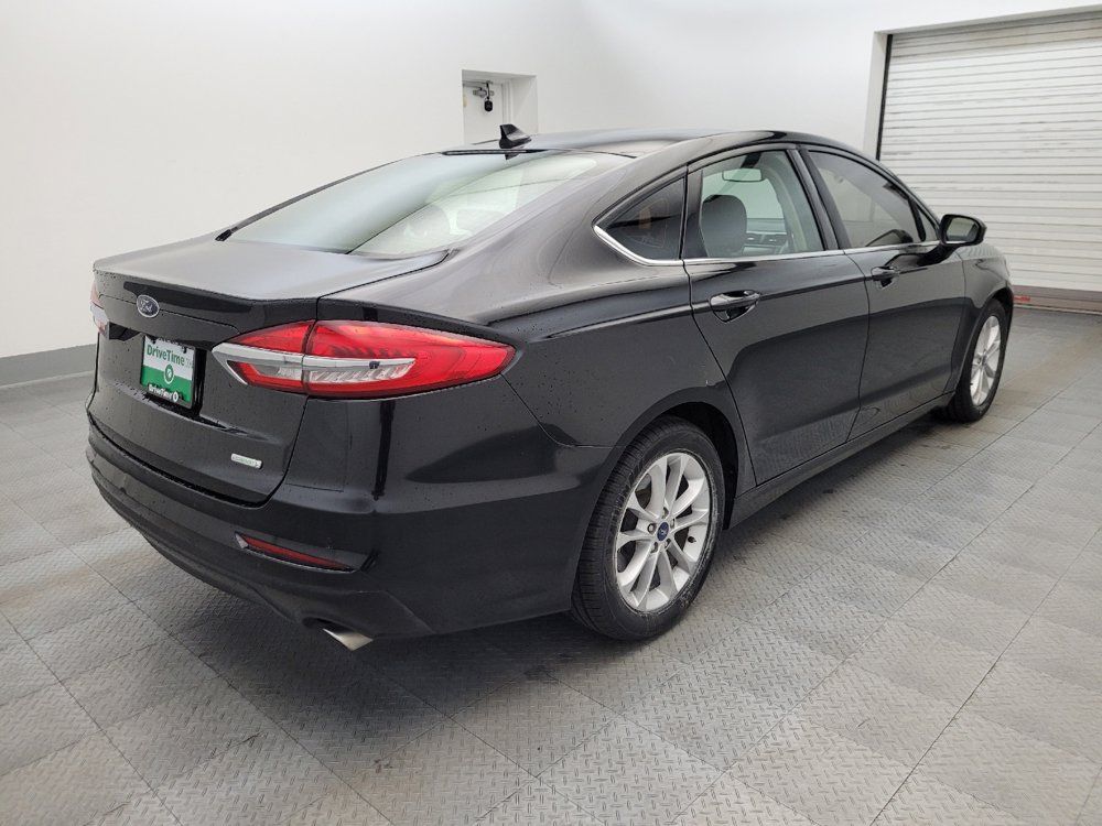 Used 2020 Ford Fusion SE FWD image 9