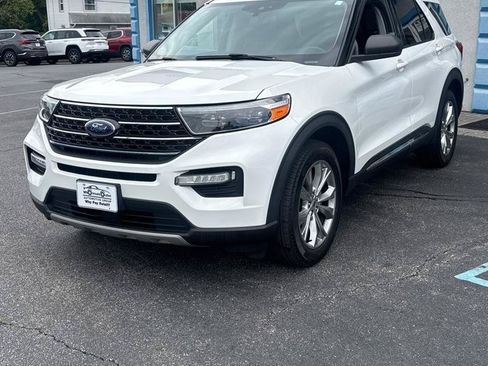 Used 2020 Ford Explorer XLT w/ Equipment Group 202A AWD/4WD image 1