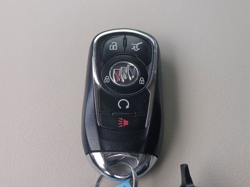 Used 2024 Buick Enclave Essence w/ Technology Package FWD image 32