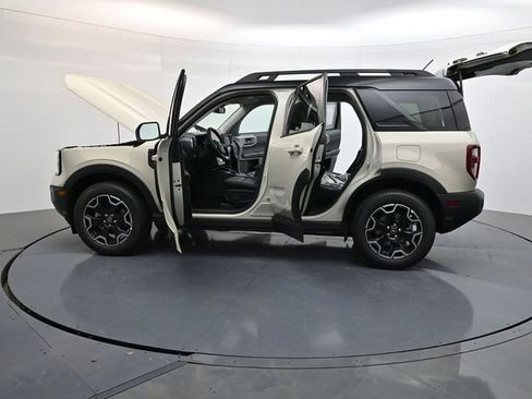 New 2025 Ford Bronco Sport Outer Banks AWD/4WD image 36