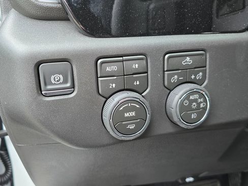 New 2026 Chevrolet Silverado 1500 LT Trail Boss w/ Convenience Package II AWD/4WD image 29
