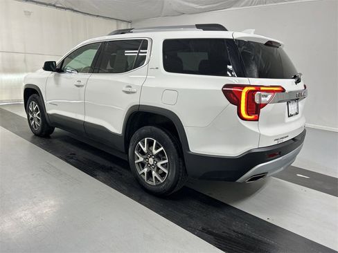 Certified 2023 GMC Acadia SLE w/ Driver Convenience Package image 6
