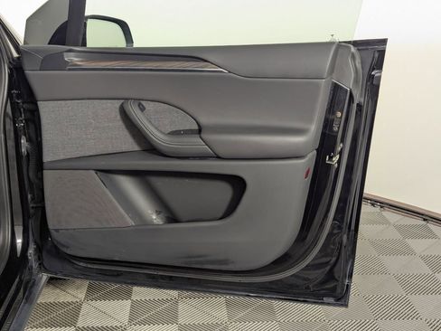 Used 2024 Tesla Model X image 49