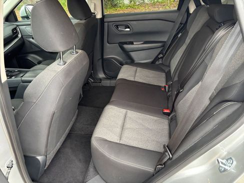 Used 2025 Nissan Rogue SV image 28