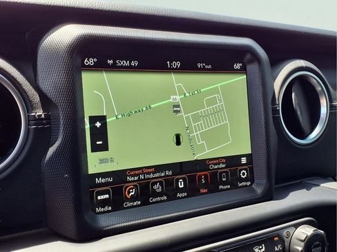 Used 2023 Jeep Wrangler Unlimited Sahara w/ Cold Weather Group AWD/4WD image 8
