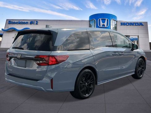 New 2026 Honda Odyssey Sport-L image 5