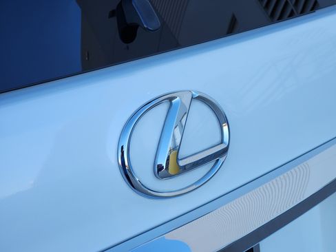 Used 2017 Lexus GX 460 image 9