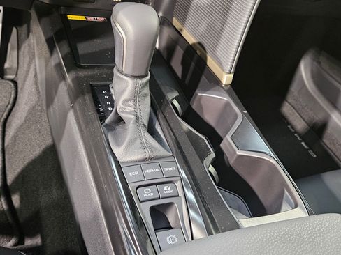 New 2026 Toyota Camry SE FWD image 18