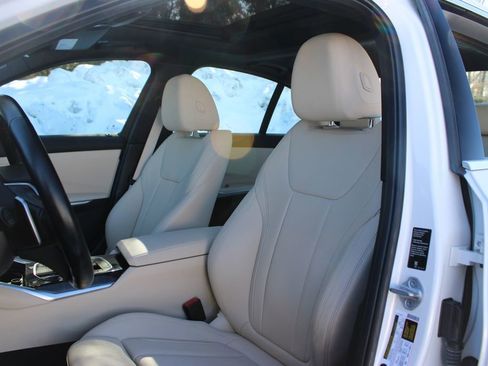 Used 2021 BMW 330i xDrive Sedan w/ Convenience Package AWD/4WD image 13