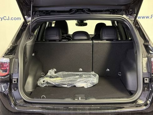 New 2026 Jeep Compass Trailhawk image 8