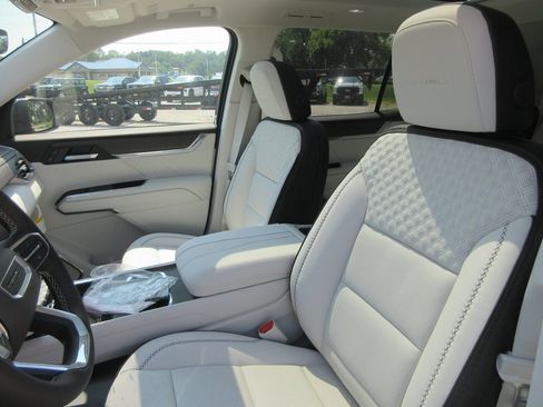 New 2026 GMC Acadia Denali w/ Super Cruise Package image 14