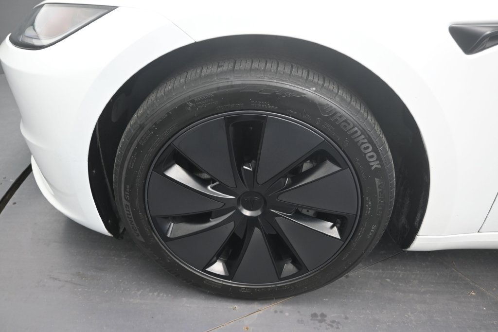 Used 2025 Tesla Model 3 Long Range RWD image 9