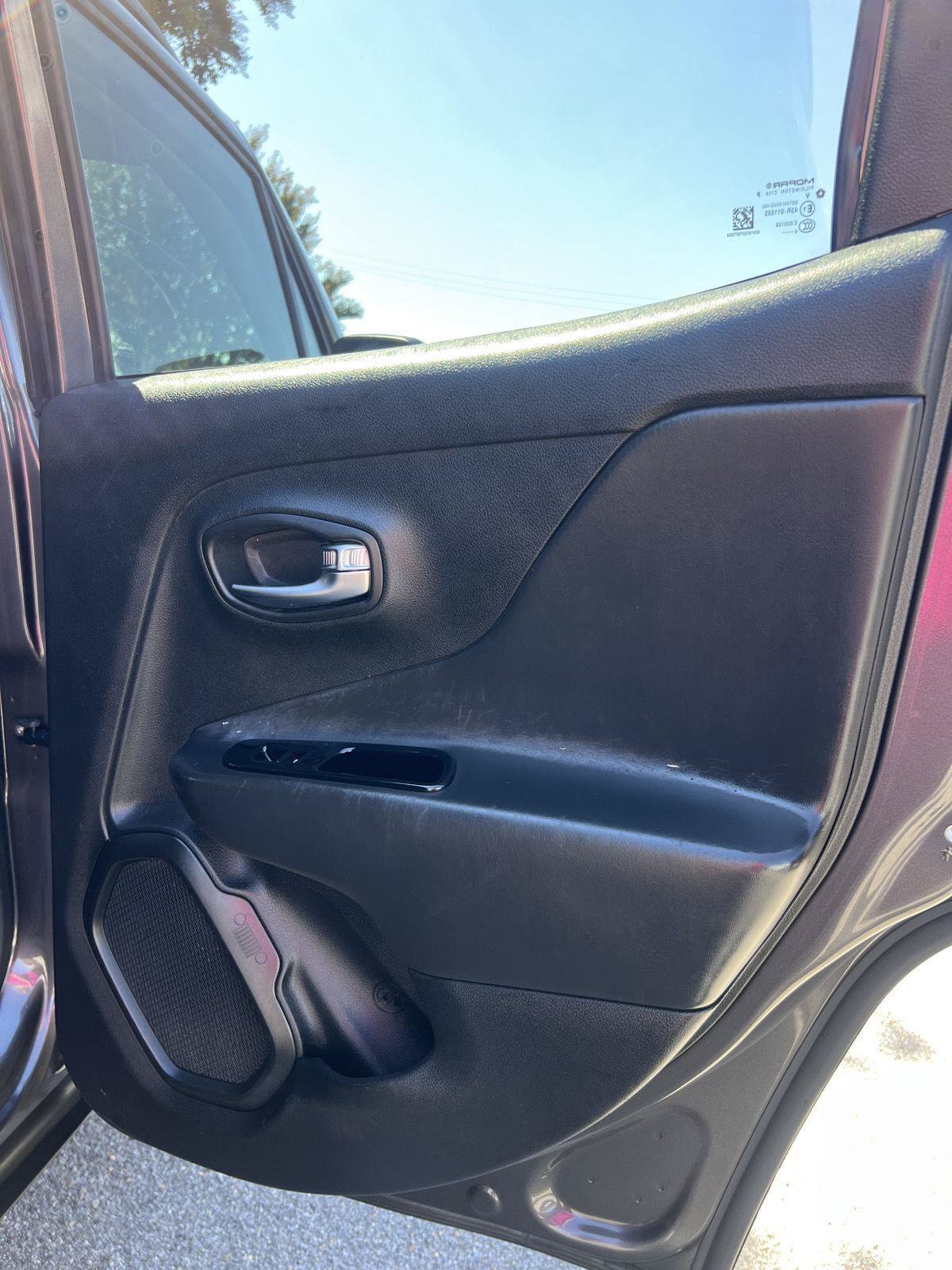 Used 2021 Jeep Renegade Trailhawk AWD/4WD image 40