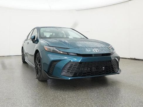 New 2026 Toyota Camry SE image 32