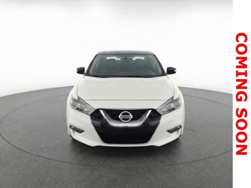 Used 2016 Nissan Maxima Platinum image 7