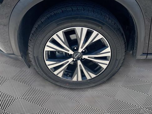 Used 2023 Nissan Rogue SV FWD image 29