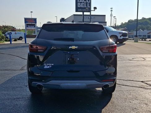 Used 2024 Chevrolet Blazer LT w/ Convenience Package FWD image 5