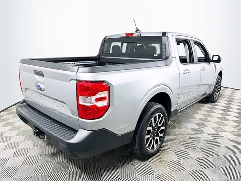 Used 2024 Ford Maverick Lariat image 3