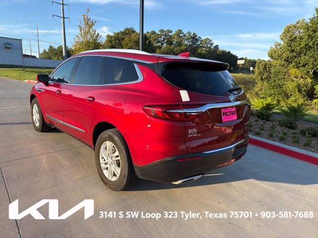 Used 2018 Buick Enclave Essence FWD image 9
