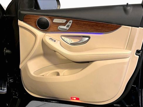 Certified 2022 Mercedes-Benz GLC 300 4MATIC image 23