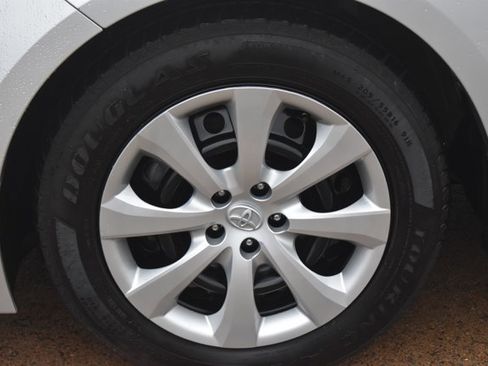 Used 2024 Toyota Corolla LE image 11