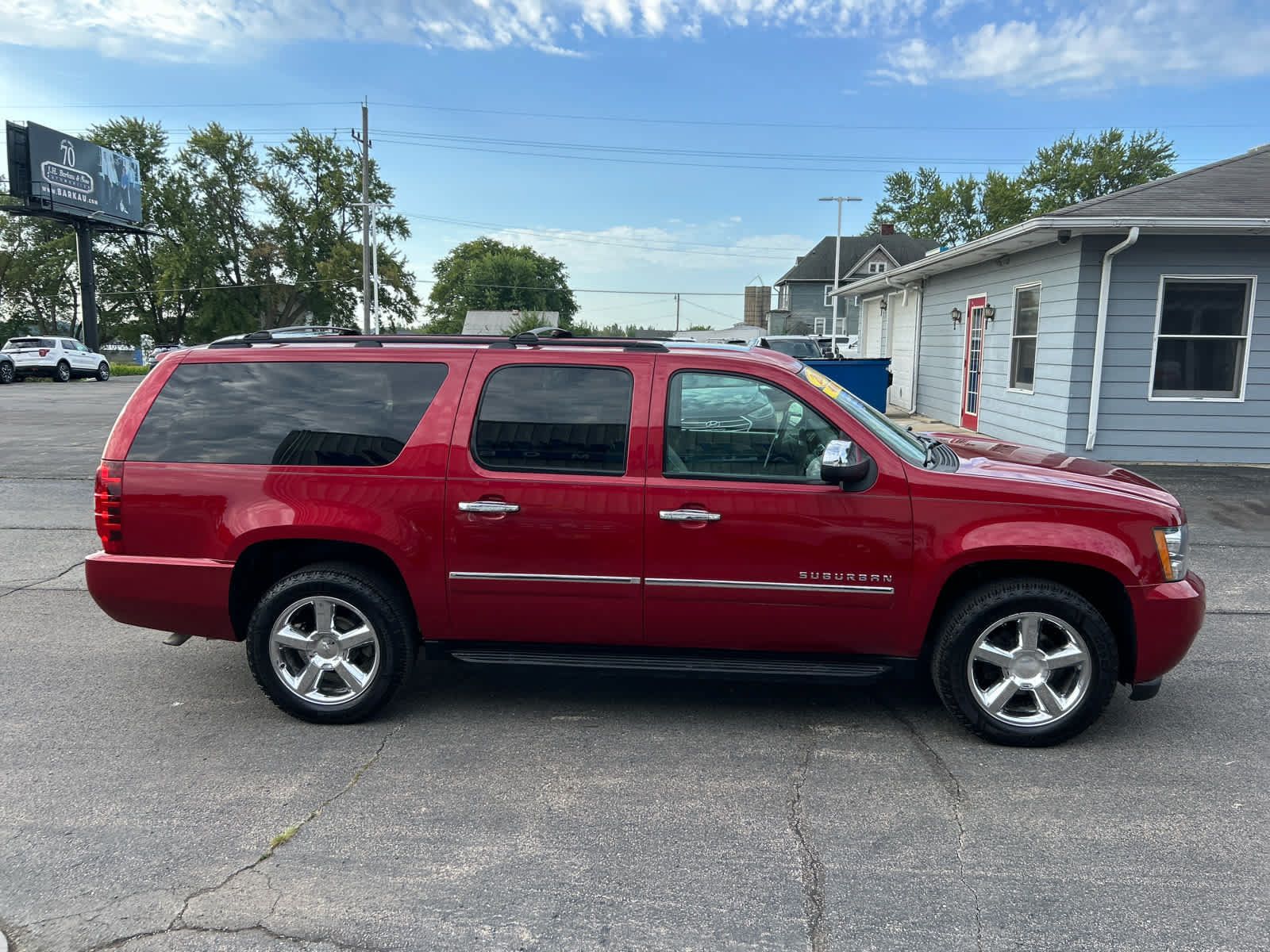 Used 2013 Chevrolet Suburban LTZ AWD/4WD image 4